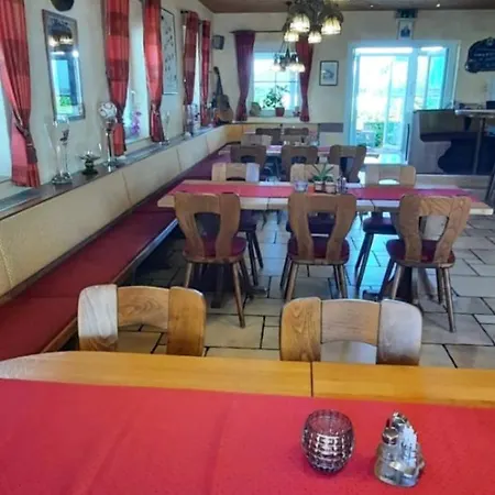 Zur Turmstube Hotel *