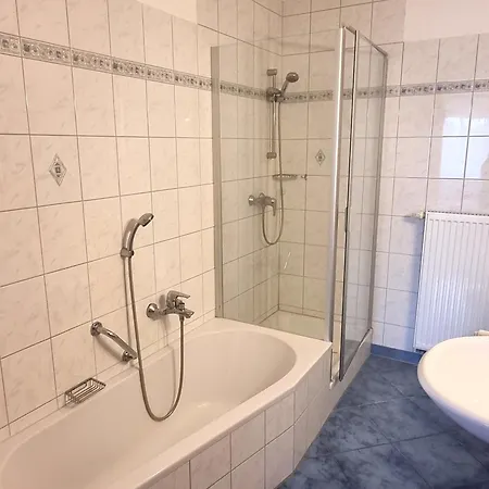 Zur Turmstube Hotel *