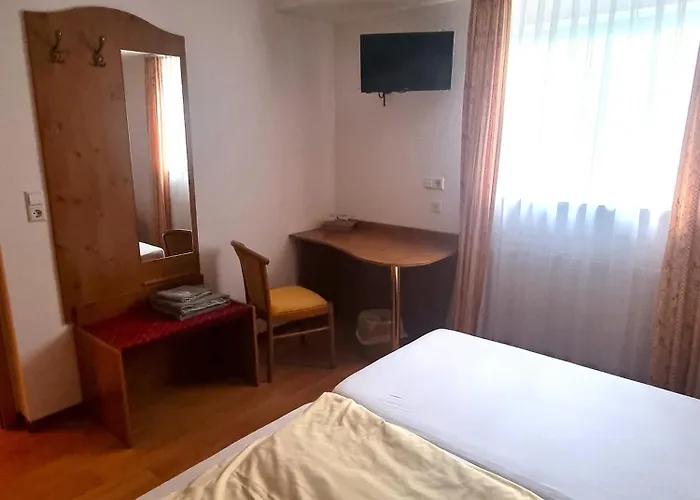 Zur Turmstube Hotel Dossenheim