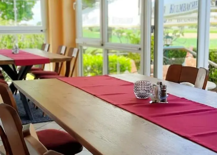 Zur Turmstube 酒店 多森海姆