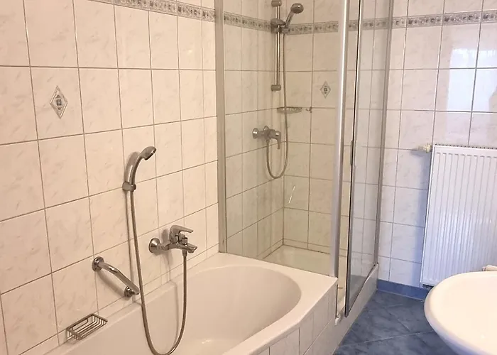 Zur Turmstube Hotel *